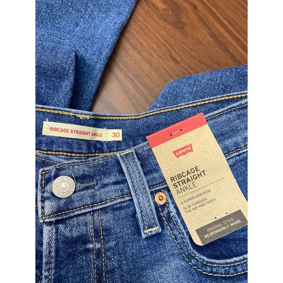 Levi's Women's Ribcage Straight Ankle Jeans Blue 30 - Picture 5 of 9